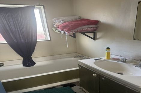 Photo of property in 24 Palgrave Avenue, Flaxmere, Hastings, 4120