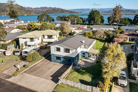 Photo of property in 74 Catherine Crescent, Whitianga, 3510