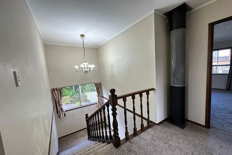 Photo of property in 11 Ravenstone Place, Chatswood, Auckland, 0626