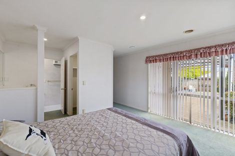 Photo of property in 4 Maahutaupeke Place, St Andrews, Hamilton, 3200