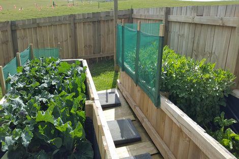 Photo of property in 8 Tua Tua Place, Baylys Beach, Dargaville, 0377