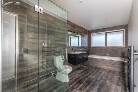 Photo of property in 17 Ribbonwood Close, Te Kauwhata, 3710