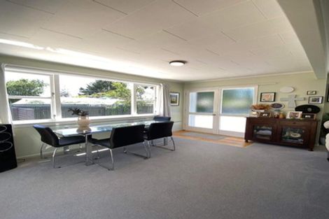 Photo of property in 192 Te Moana Road, Waikanae, 5036