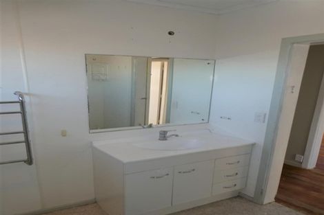 Photo of property in 400 Huia Place, Camberley, Hastings, 4120