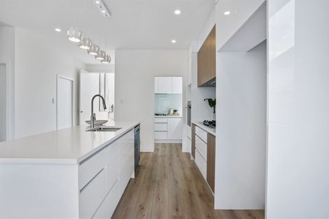 Photo of property in 4 Matahae Drive, Flat Bush, Auckland, 2019