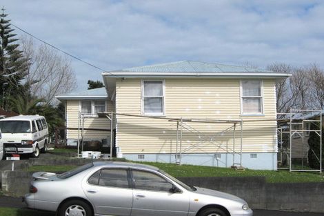 Photo of property in 27 Endeavour Street, Marfell, New Plymouth, 4310