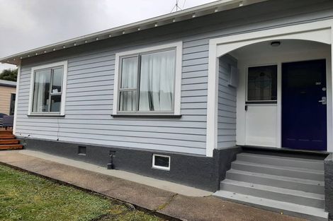 Photo of property in 17 Islington Street, North East Valley, Dunedin, 9010
