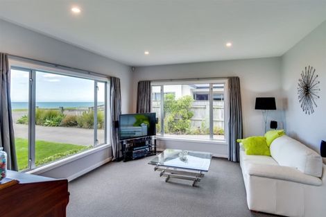 Photo of property in 122 North Shore Road, Eskdale, Napier, 4182