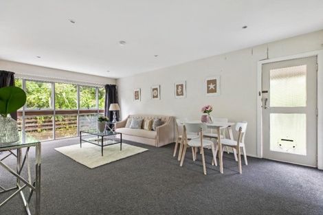 Photo of property in 2/1a Oates Road, Glen Eden, Auckland, 0602