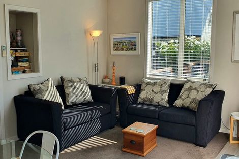 Photo of property in 31 Puriri Terrace, Roslyn, Palmerston North, 4414