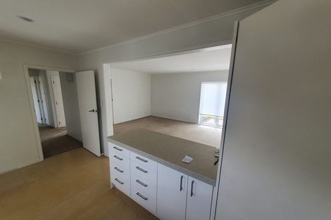 Photo of property in 3/16 Northumberland Avenue, Belmont, Auckland, 0622