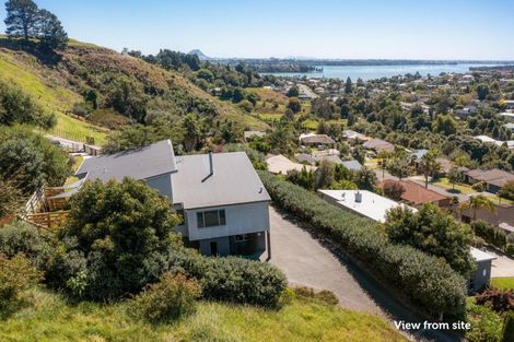 Photo of property in 15 Kite Way, Welcome Bay, Tauranga, 3112