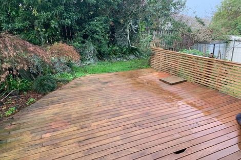 Photo of property in 2/17 Kells Place, Botany Downs, Auckland, 2010