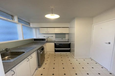 Photo of property in Embassy Court, 72 Brougham Street, Mount Victoria, Wellington, 6011