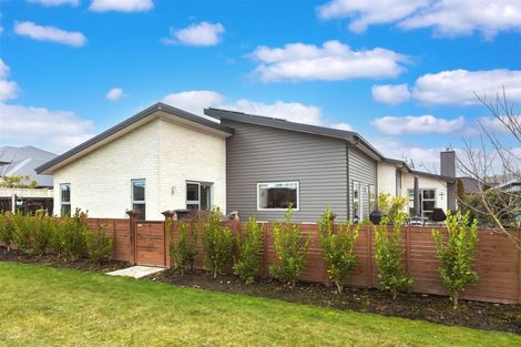 Photo of property in 12 Brookwater Avenue, Northwood, Christchurch, 8051