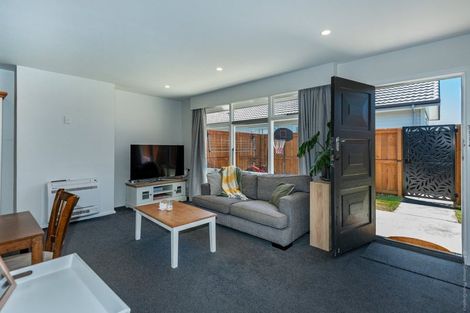 Photo of property in 2/76 Bishop Street, St Albans, Christchurch, 8014