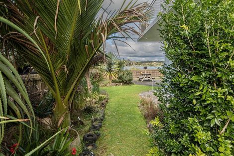 Photo of property in 4 Papaka Road, Ngunguru, Whangarei, 0173