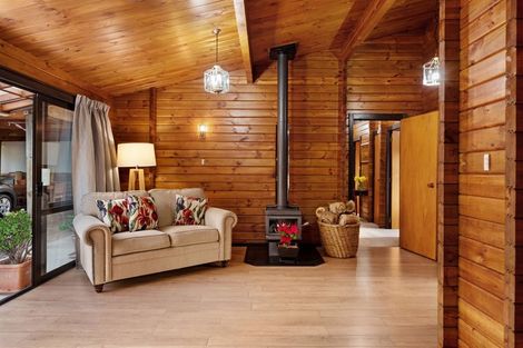 Photo of property in 34 Archers Road, Glenfield, Auckland, 0629