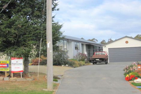 Photo of property in 60 Essex Street, Weston, Oamaru, 9401