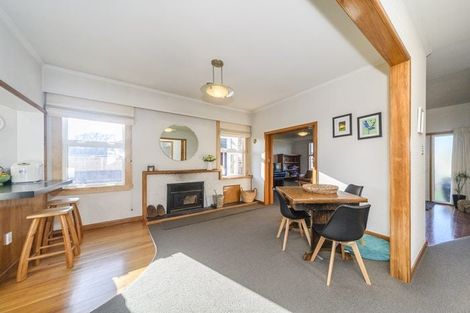 Photo of property in 6 Innes Place, Roslyn, Palmerston North, 4414