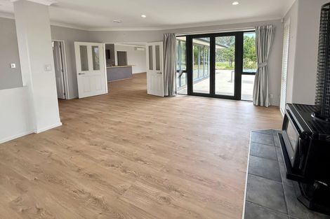 Photo of property in 155 Loburn Whiterock Road, Loburn, Rangiora, 7472