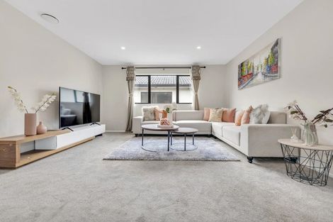 Photo of property in 30 Rosewell Crescent, Flat Bush, Auckland, 2019