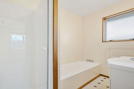 Photo of property in 139a Avonhead Road, Avonhead, Christchurch, 8042