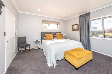 Photo of property in 3 Kamahi Street, Castlecliff, Whanganui, 4501