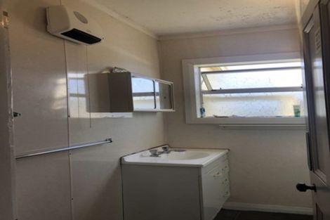 Photo of property in 15 Cutten Street, South Dunedin, Dunedin, 9012