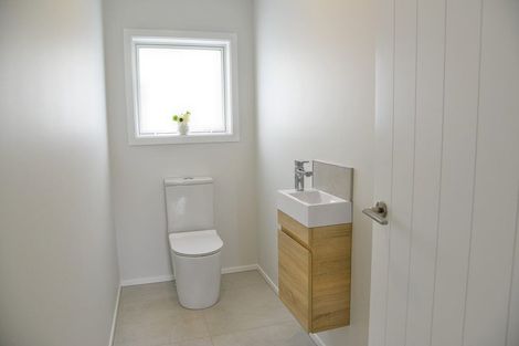 Photo of property in 21a Madison Street, Carterton, 5713