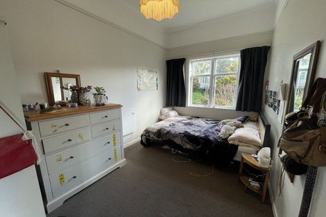 Photo of property in 28 Maarama Crescent, Aro Valley, Wellington, 6021