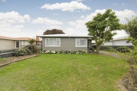 Photo of property in 7 Sefton Avenue, Highbury, Palmerston North, 4412