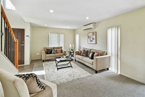 Photo of property in 9 Bezar Place, Flat Bush, Auckland, 2016