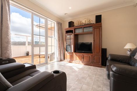 Photo of property in 159 Westchester Drive, Churton Park, Wellington, 6037