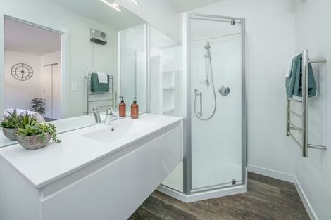 Photo of property in 5 Lorne Street, Lake Hayes, Queenstown, 9304