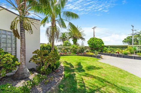Photo of property in 32 Vipond Road, Stanmore Bay, Whangaparaoa, 0932