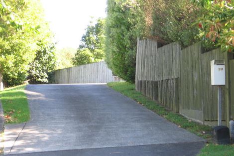 Photo of property in 20 Cottam Grove, Northcross, Auckland, 0632