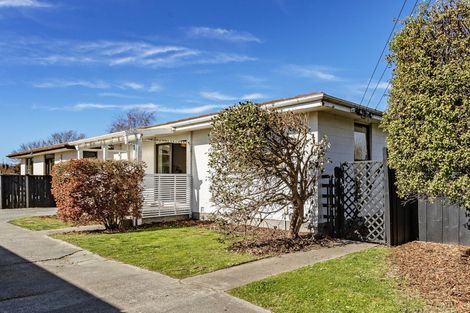Photo of property in 1/202 Grimseys Road, Redwood, Christchurch, 8051