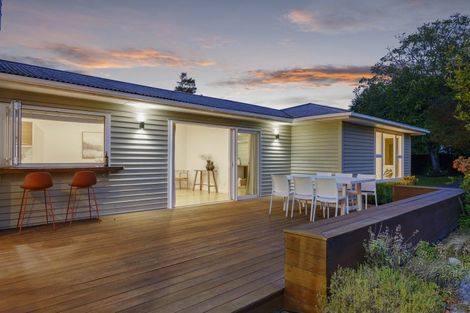 Photo of property in 47 Stapletons Road, Richmond, Christchurch, 8013