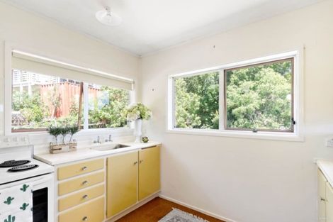 Photo of property in 2/4 Velma Road, Hillcrest, Auckland, 0627