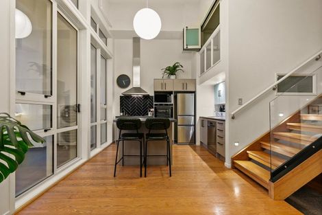 Photo of property in Stadium Garden Flats, 114/107 Thorndon Quay, Pipitea, Wellington, 6011