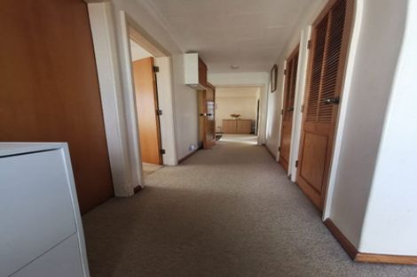 Photo of property in 219 Cambridge Terrace, Naenae, Lower Hutt, 5011