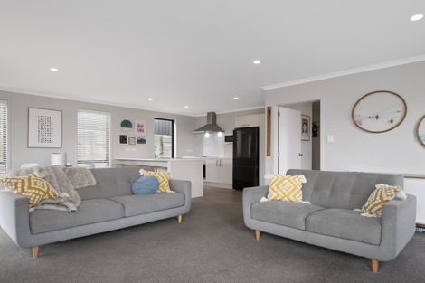 Photo of property in 3 Traverse Lane, Omokoroa, 3114