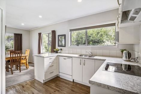 Photo of property in 1/56 Knightsbridge Drive, Forrest Hill, Auckland, 0620