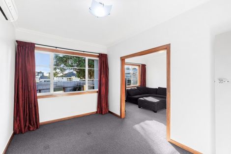 Photo of property in 51 Manawatu Street, Hokowhitu, Palmerston North, 4410