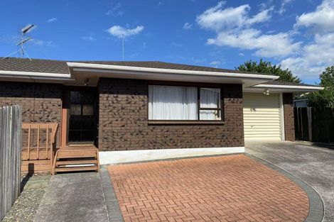 Photo of property in 2/42 Abercrombie Street, Howick, Auckland, 2014