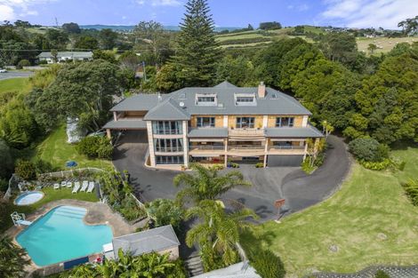 Photo of property in 156 Redoubt Road, Flat Bush, Auckland, 2019
