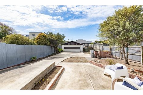 Photo of property in 21 Tonks Street, North New Brighton, Christchurch, 8083