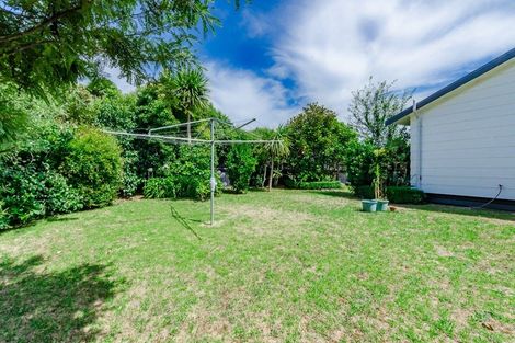Photo of property in 6 Gates Road, Waikanae Beach, Waikanae, 5036