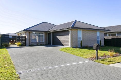 Photo of property in 22 Huka Heights Drive, Rangatira Park, Taupo, 3330
